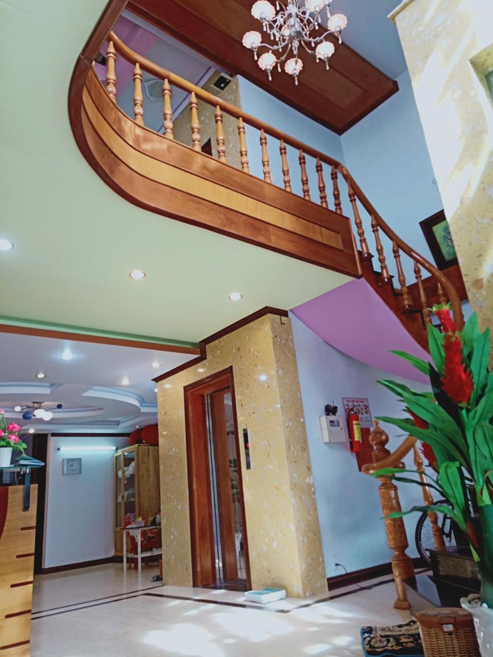 Hotel Khach San Nhu Yen à Nha Trang Extérieur photo